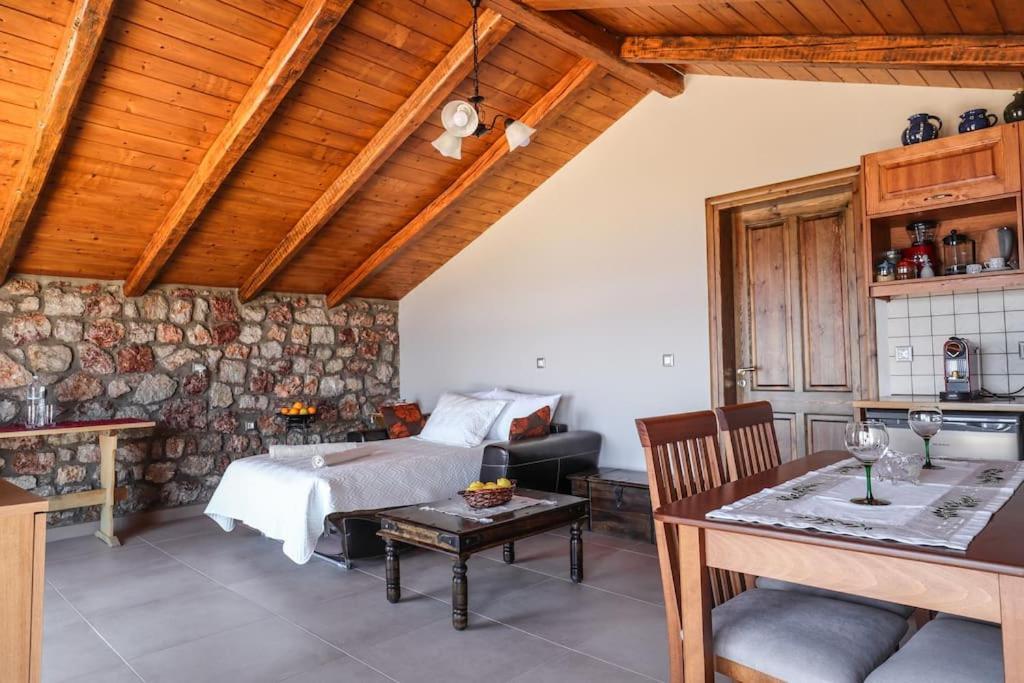 Petronas Land House 2 Villa Archangelos  Eksteriør billede