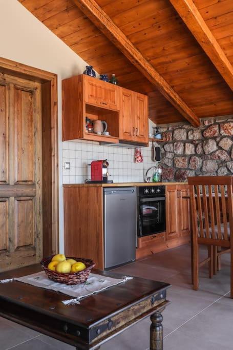 Petronas Land House 2 Villa Archangelos  Eksteriør billede