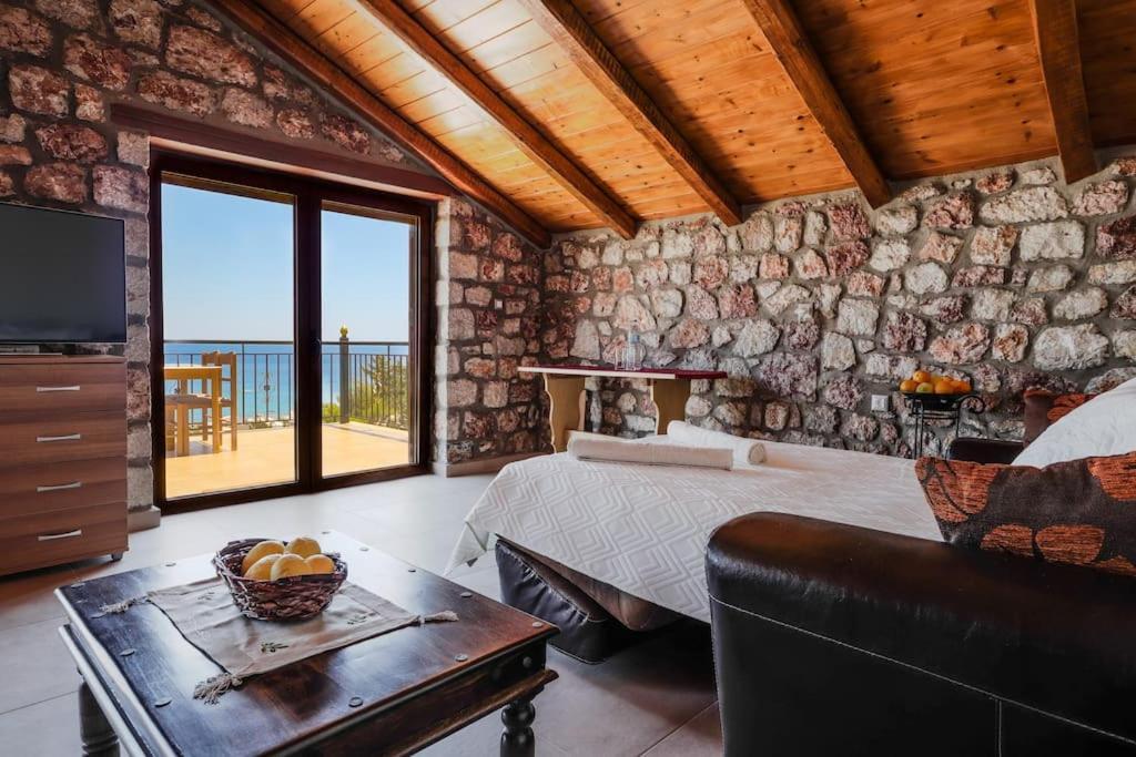 Petronas Land House 2 Villa Archangelos  Eksteriør billede